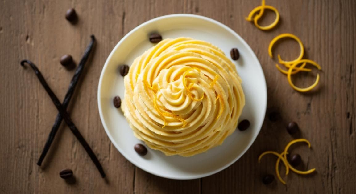 Crème au Beurre Classique : L'Onctuosité Parfaite pour Vos Pâtisseries
